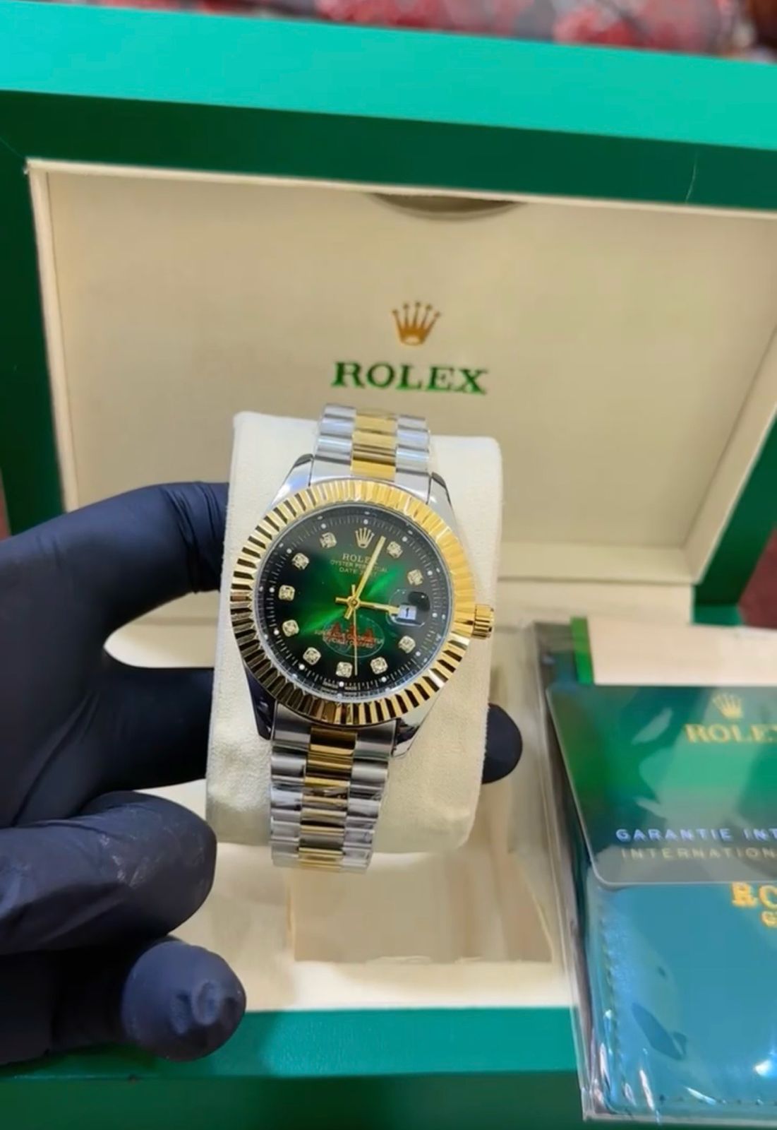 💚 Gold Silver + Green Dial (Bezel Cut) | Waterproof| Stainless Steel | Shahid Watches