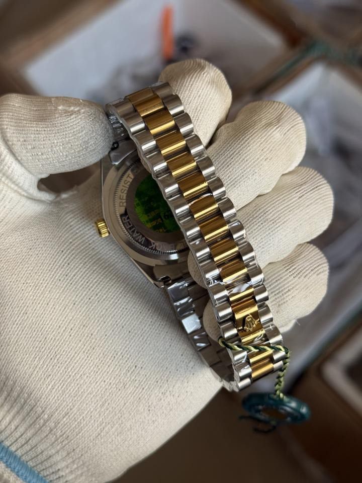 💚 Gold Silver + Green Dial (Bezel Cut) | Waterproof| Stainless Steel | Shahid Watches
